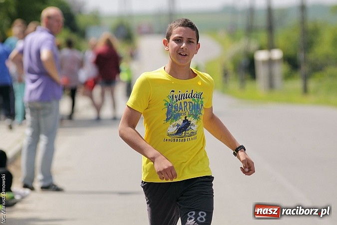 Zdjęcie w galerii na portalu naszraciborz.pl: Wielkie bieganie na Dzień Dziecka w Rudniku wiadomości z regionu