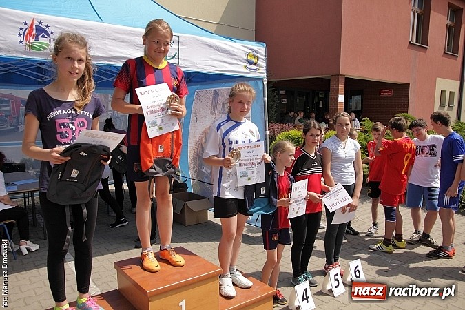 Zdjęcie w galerii na portalu naszraciborz.pl: Wielkie bieganie na Dzień Dziecka w Rudniku wiadomości z regionu