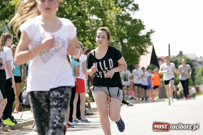 Zdjęcie w galerii na portalu naszraciborz.pl: Wielkie bieganie na Dzień Dziecka w Rudniku wiadomości z regionu