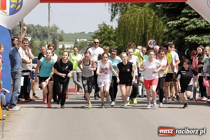 Zdjęcie w galerii na portalu naszraciborz.pl: Wielkie bieganie na Dzień Dziecka w Rudniku wiadomości z regionu