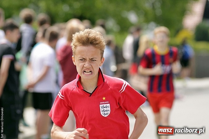 Zdjęcie w galerii na portalu naszraciborz.pl: Wielkie bieganie na Dzień Dziecka w Rudniku wiadomości z regionu