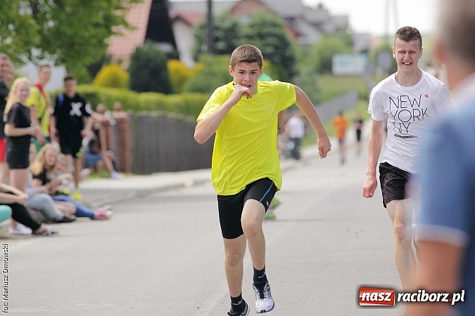 Zdjęcie w galerii na portalu naszraciborz.pl: Wielkie bieganie na Dzień Dziecka w Rudniku wiadomości z regionu