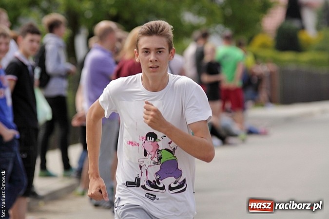 Zdjęcie w galerii na portalu naszraciborz.pl: Wielkie bieganie na Dzień Dziecka w Rudniku wiadomości z regionu