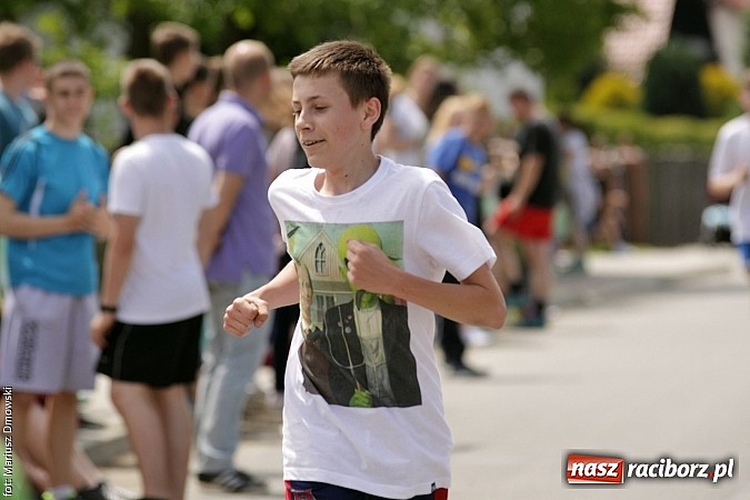 Zdjęcie w galerii na portalu naszraciborz.pl: Wielkie bieganie na Dzień Dziecka w Rudniku wiadomości z regionu