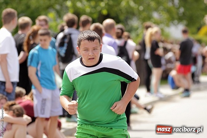 Zdjęcie w galerii na portalu naszraciborz.pl: Wielkie bieganie na Dzień Dziecka w Rudniku wiadomości z regionu