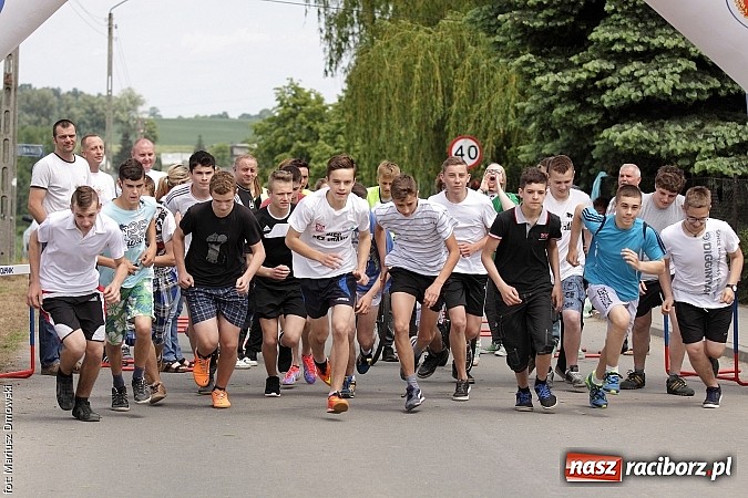 Zdjęcie w galerii na portalu naszraciborz.pl: Wielkie bieganie na Dzień Dziecka w Rudniku wiadomości z regionu