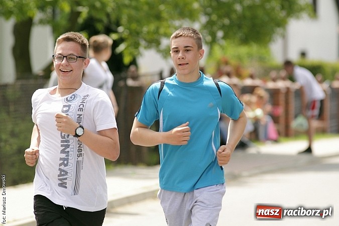 Zdjęcie w galerii na portalu naszraciborz.pl: Wielkie bieganie na Dzień Dziecka w Rudniku wiadomości z regionu
