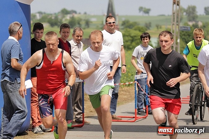 Zdjęcie w galerii na portalu naszraciborz.pl: Wielkie bieganie na Dzień Dziecka w Rudniku wiadomości z regionu