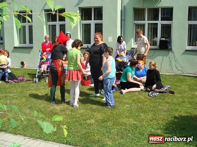 Zdjęcie w galerii na portalu naszraciborz.pl: Piknik Rodzinny w Raciborskim Centrum Rehabilitacji Osób Niepełnosprawnych wiadomości z regionu