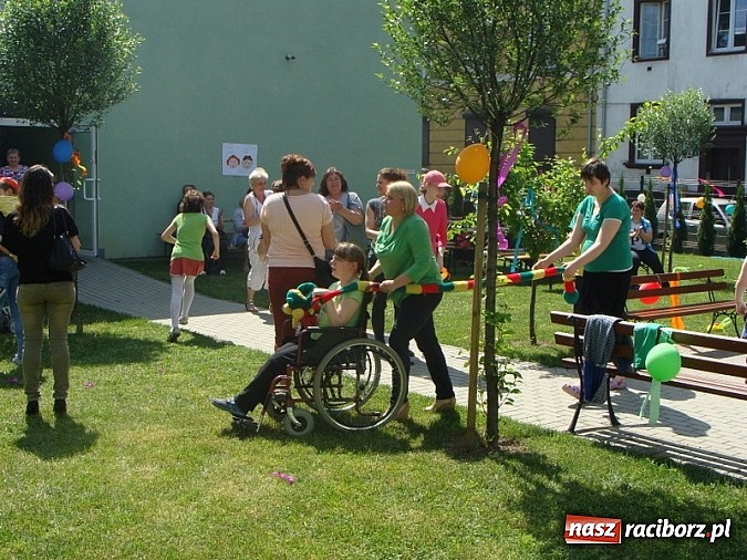 Zdjęcie w galerii na portalu naszraciborz.pl: Piknik Rodzinny w Raciborskim Centrum Rehabilitacji Osób Niepełnosprawnych wiadomości z regionu