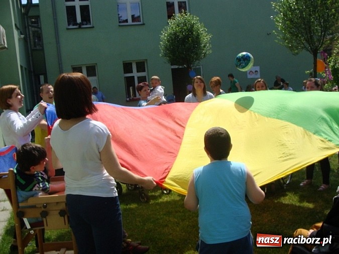Zdjęcie w galerii na portalu naszraciborz.pl: Piknik Rodzinny w Raciborskim Centrum Rehabilitacji Osób Niepełnosprawnych wiadomości z regionu