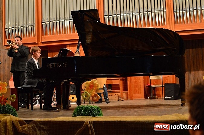 Zdjęcie w galerii na portalu naszraciborz.pl: Dzień Dziecka w szkole muzycznej  wiadomości z regionu