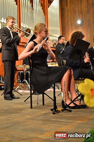 Zdjęcie w galerii na portalu naszraciborz.pl: Dzień Dziecka w szkole muzycznej  wiadomości z regionu