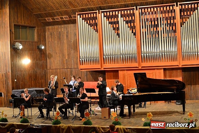 Zdjęcie w galerii na portalu naszraciborz.pl: Dzień Dziecka w szkole muzycznej  wiadomości z regionu