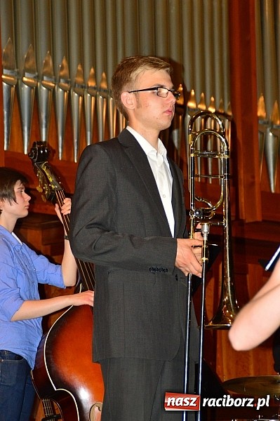 Zdjęcie w galerii na portalu naszraciborz.pl: Dzień Dziecka w szkole muzycznej  wiadomości z regionu