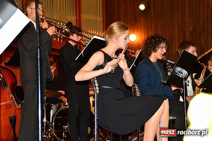 Zdjęcie w galerii na portalu naszraciborz.pl: Dzień Dziecka w szkole muzycznej  wiadomości z regionu