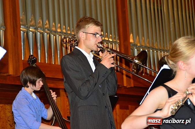 Zdjęcie w galerii na portalu naszraciborz.pl: Dzień Dziecka w szkole muzycznej  wiadomości z regionu