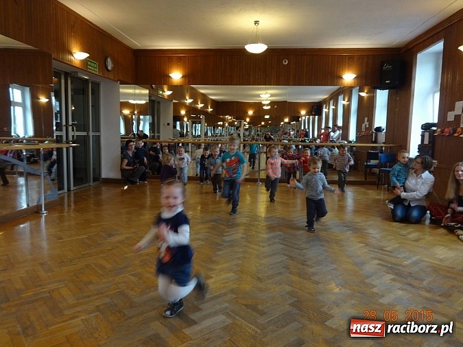 Zdjęcie w galerii na portalu naszraciborz.pl: Majówki w raciborskim Fiku-miku wiadomości z regionu