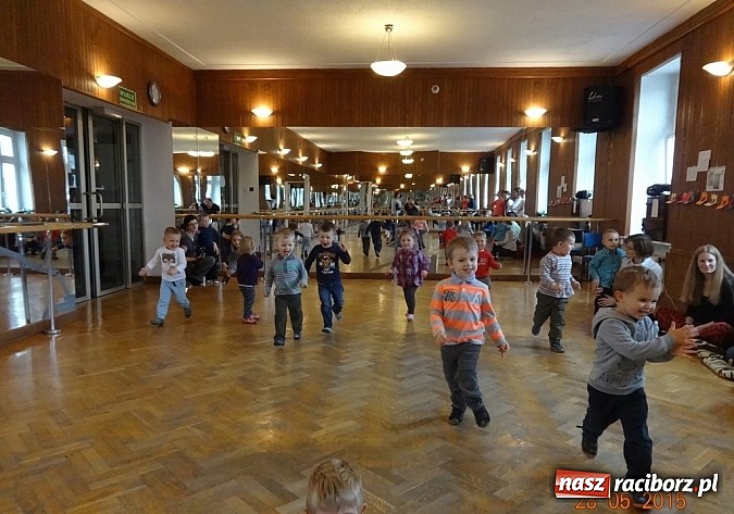 Zdjęcie w galerii na portalu naszraciborz.pl: Majówki w raciborskim Fiku-miku wiadomości z regionu