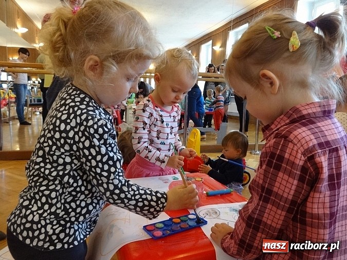 Zdjęcie w galerii na portalu naszraciborz.pl: Majówki w raciborskim Fiku-miku wiadomości z regionu