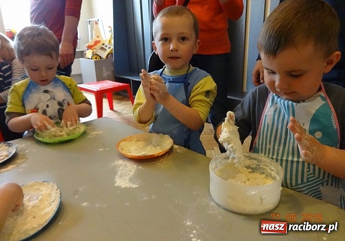 Zdjęcie w galerii na portalu naszraciborz.pl: Majówki w raciborskim Fiku-miku wiadomości z regionu