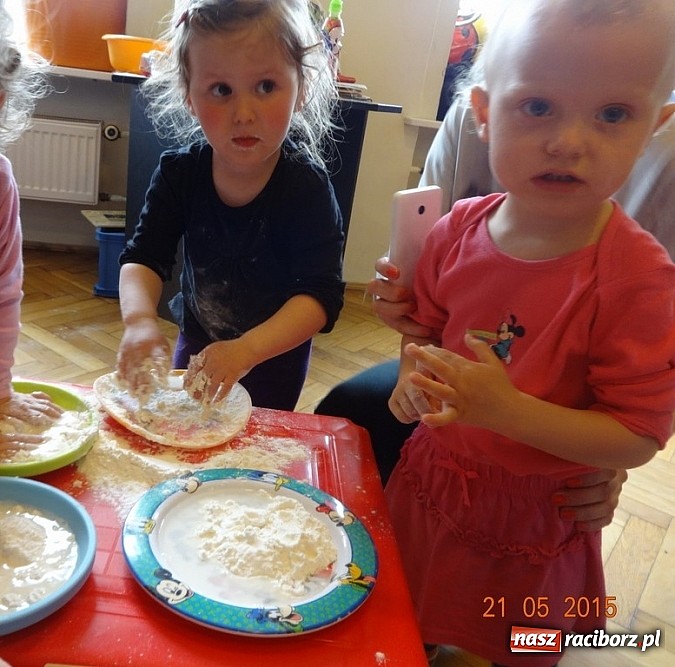 Zdjęcie w galerii na portalu naszraciborz.pl: Majówki w raciborskim Fiku-miku wiadomości z regionu