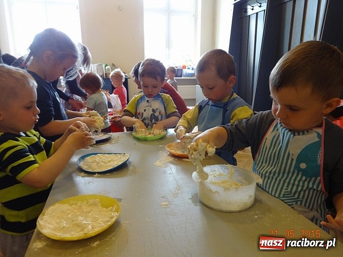 Zdjęcie w galerii na portalu naszraciborz.pl: Majówki w raciborskim Fiku-miku wiadomości z regionu