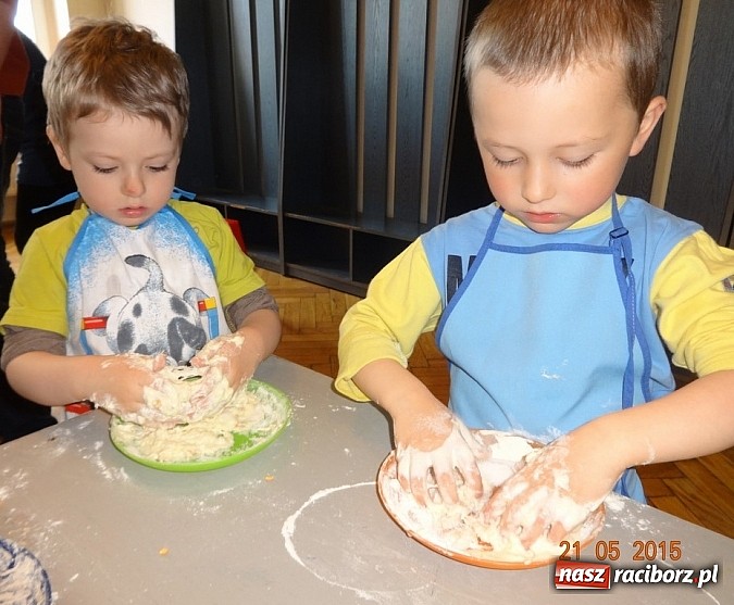 Zdjęcie w galerii na portalu naszraciborz.pl: Majówki w raciborskim Fiku-miku wiadomości z regionu