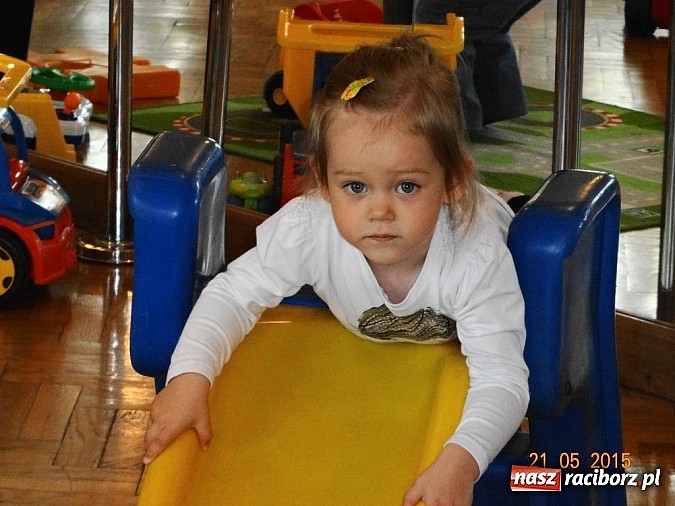 Zdjęcie w galerii na portalu naszraciborz.pl: Majówki w raciborskim Fiku-miku wiadomości z regionu