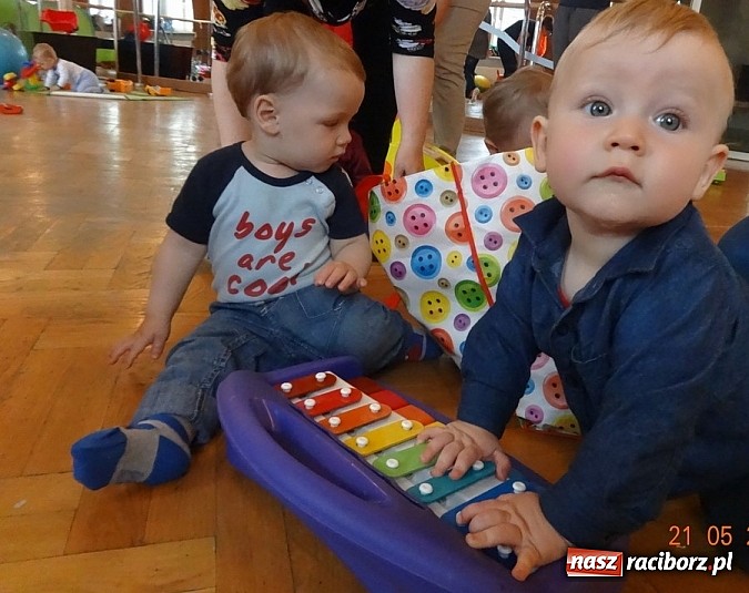 Zdjęcie w galerii na portalu naszraciborz.pl: Majówki w raciborskim Fiku-miku wiadomości z regionu