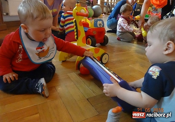 Zdjęcie w galerii na portalu naszraciborz.pl: Majówki w raciborskim Fiku-miku wiadomości z regionu