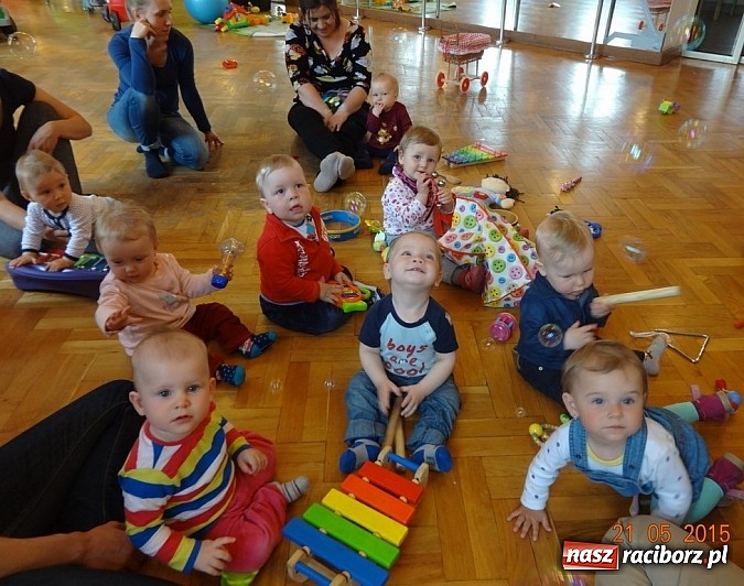 Zdjęcie w galerii na portalu naszraciborz.pl: Majówki w raciborskim Fiku-miku wiadomości z regionu