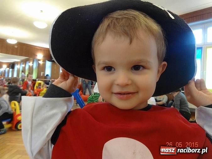 Zdjęcie w galerii na portalu naszraciborz.pl: Majówki w raciborskim Fiku-miku wiadomości z regionu