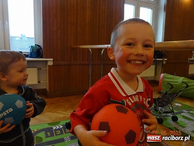 Zdjęcie w galerii na portalu naszraciborz.pl: Majówki w raciborskim Fiku-miku wiadomości z regionu