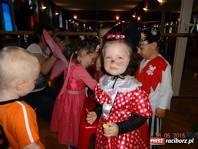 Zdjęcie w galerii na portalu naszraciborz.pl: Majówki w raciborskim Fiku-miku wiadomości z regionu