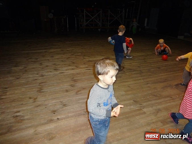 Zdjęcie w galerii na portalu naszraciborz.pl: Majówki w raciborskim Fiku-miku wiadomości z regionu