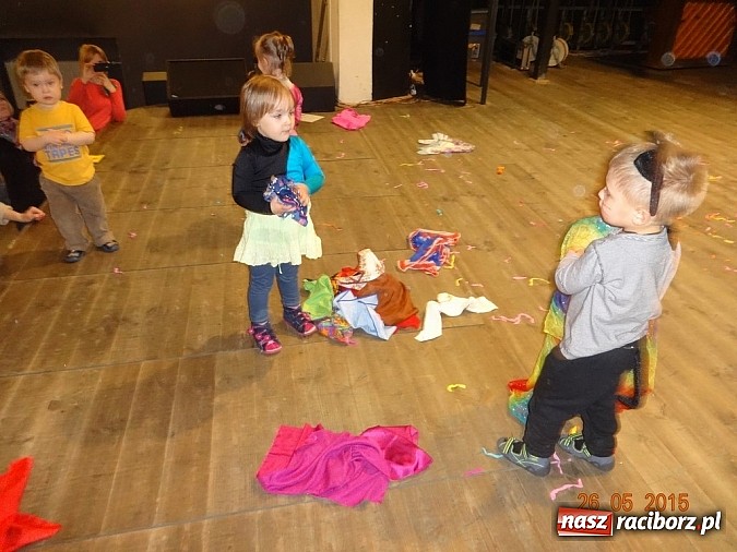 Zdjęcie w galerii na portalu naszraciborz.pl: Majówki w raciborskim Fiku-miku wiadomości z regionu