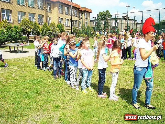 Zdjęcie w galerii na portalu naszraciborz.pl: W Nędzy uczniowie tym razem lepsi od nauczycieli   wiadomości z regionu