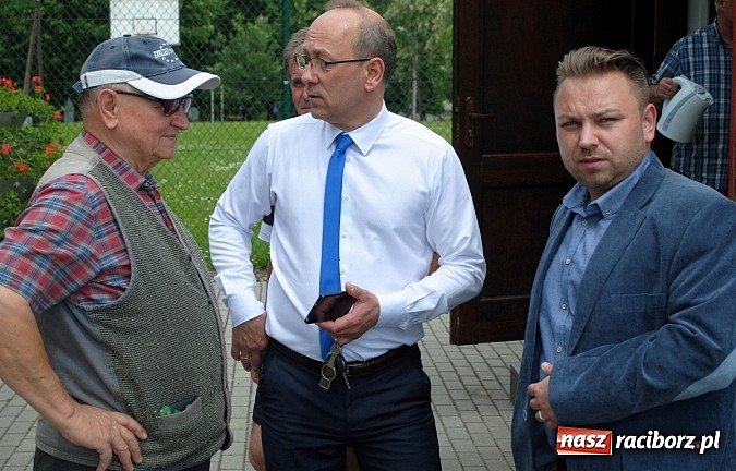 Zdjęcie w galerii na portalu naszraciborz.pl: Sprawy młodych na uroczystej sesji Młodzieżowej Rady Miejskiej wiadomości z regionu