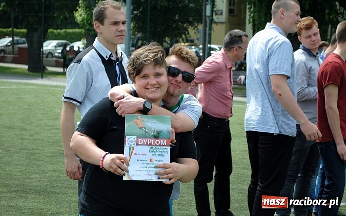 Zdjęcie w galerii na portalu naszraciborz.pl: Sprawy młodych na uroczystej sesji Młodzieżowej Rady Miejskiej wiadomości z regionu