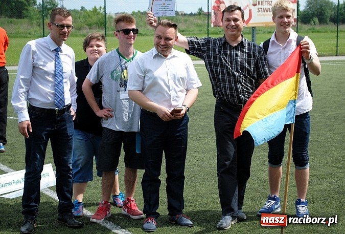 Zdjęcie w galerii na portalu naszraciborz.pl: Sprawy młodych na uroczystej sesji Młodzieżowej Rady Miejskiej wiadomości z regionu