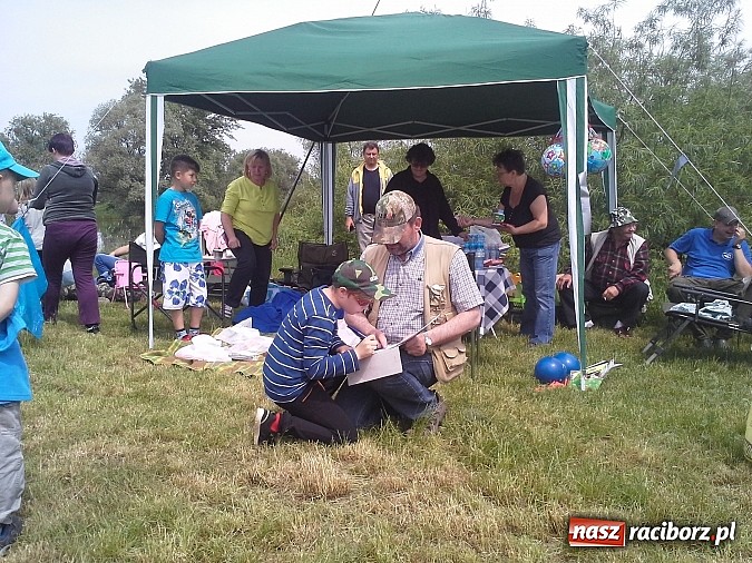 Zdjęcie w galerii na portalu naszraciborz.pl: Zawody wędkarskie na Dzień Dziecka wiadomości z regionu