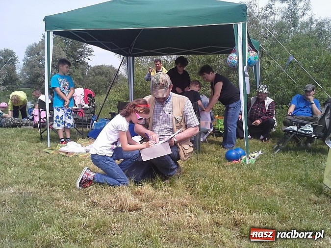 Zdjęcie w galerii na portalu naszraciborz.pl: Zawody wędkarskie na Dzień Dziecka wiadomości z regionu