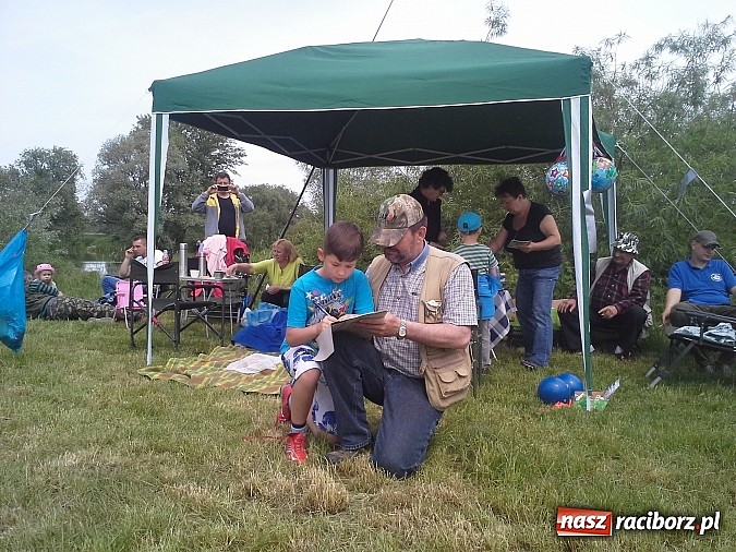 Zdjęcie w galerii na portalu naszraciborz.pl: Zawody wędkarskie na Dzień Dziecka wiadomości z regionu
