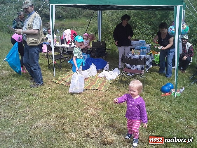 Zdjęcie w galerii na portalu naszraciborz.pl: Zawody wędkarskie na Dzień Dziecka wiadomości z regionu