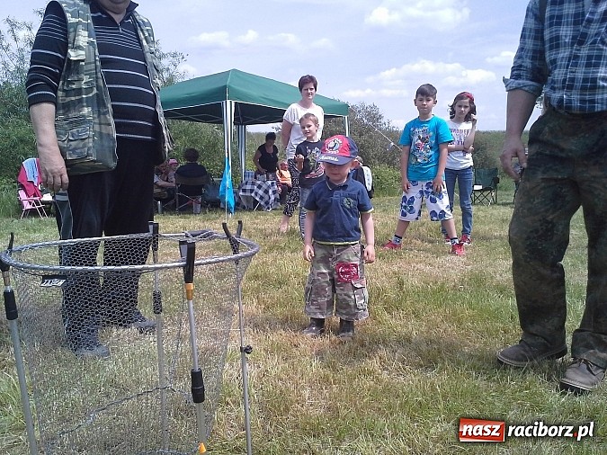 Zdjęcie w galerii na portalu naszraciborz.pl: Zawody wędkarskie na Dzień Dziecka wiadomości z regionu