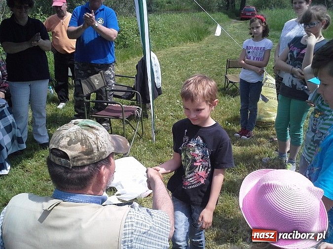 Zdjęcie w galerii na portalu naszraciborz.pl: Zawody wędkarskie na Dzień Dziecka wiadomości z regionu