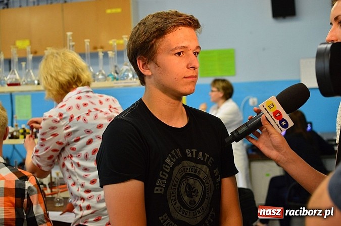 Zdjęcie w galerii na portalu naszraciborz.pl: W Zespole Szkół Zawodowych zorganizowano warsztaty kryminalistyczne dla gimnazjalistów wiadomości z regionu