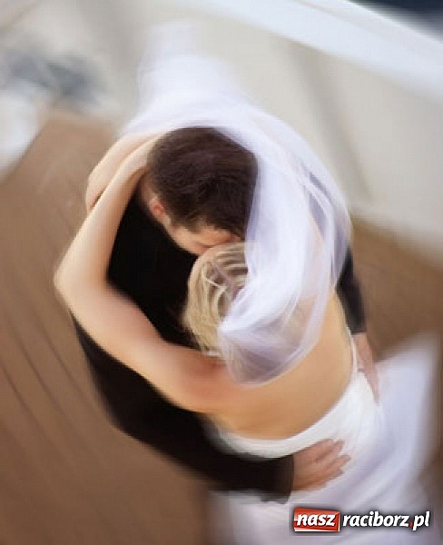 Zdjęcie w galerii na portalu naszraciborz.pl: Przedweselny kurs tańca użytkowego w Studio Tańca La Fiesta wiadomości z regionu