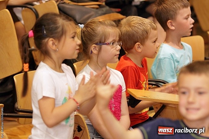 Zdjęcie w galerii na portalu naszraciborz.pl: Dzień Dziecka w PWSZ - studenci dla dzieci wiadomości z regionu